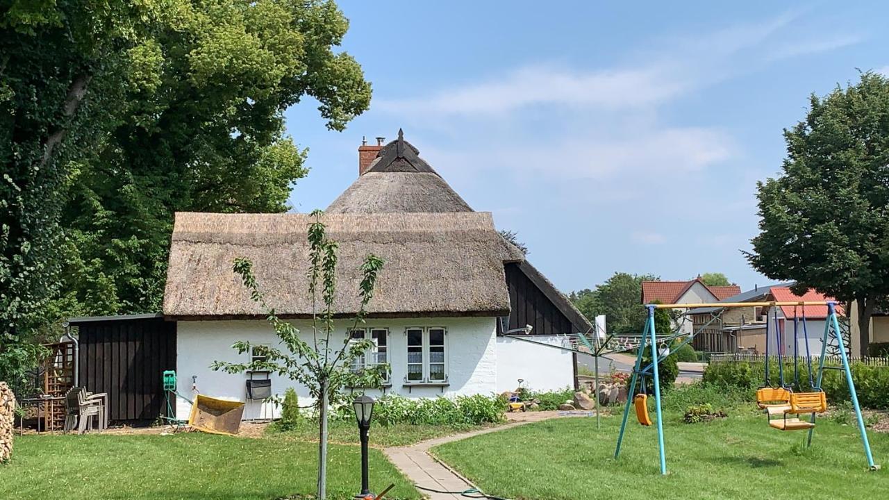 Ferienhaus Alte Schule Rambin Auf Ruegen Eksteriør bilde